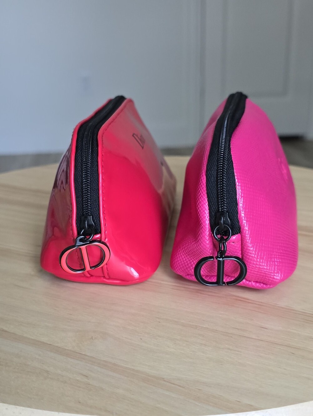 Dior Makeup Bags - Picture 3 of 14